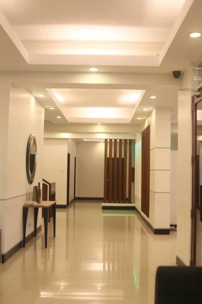 Negrense Suites Баколод Экстерьер фото
